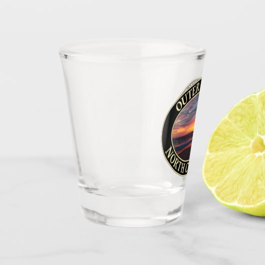 De hoofdplaats is Kat Hawk, North Carolina Shot Glas (Links)