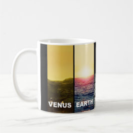 De horizons van Venus Earth Moon Mars en Titan Koffiemok