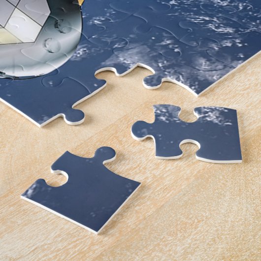 De Hubble ruimtetelescoop - artistieke rendering Legpuzzel (Zijkant)