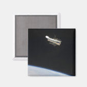 De Hubble Ruimtetelescoop in een baan boven Aarde Magneet (Voorkant / Achterkant)