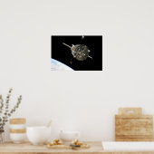 De Hubble ruimtetelescoop in een baan boven de aar Poster (Keuken)