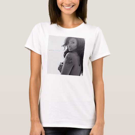 De huid die ik in het lange T-shirt heb (Voorkant)