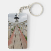 De huidige vuurtoren, de laatste van vele sleutelhanger (achterkant)