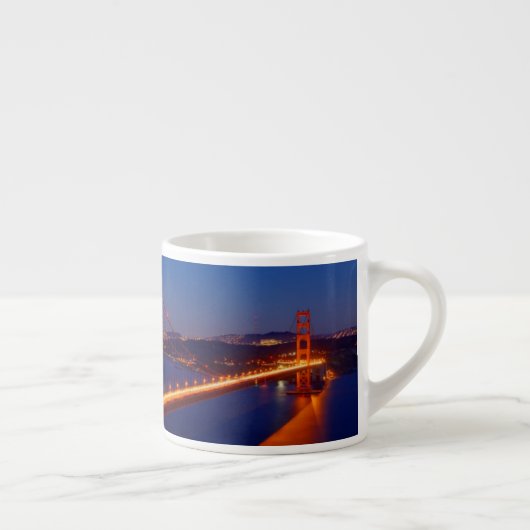 De iconische brug met San Francisco Espresso Kop (Rechts)