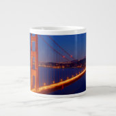 De iconische brug met San Francisco Grote Koffiekop (Voorkant)