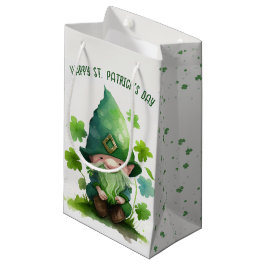 de ierse rechaun in shamrocks klein cadeauzakje
