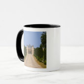 De imponerende ingang van Chateau Haut Sarpe, de Mok (Voorkant links)