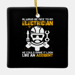 De ingenieur is altijd aardig aan een elektricien keramisch ornament