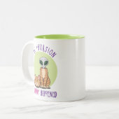 De invasie is al gebeurd tweekleurige koffiemok (Voorkant links)