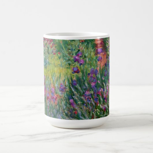 De Iris-tuin in Giverny door Claude Monet Koffiemok (Center)