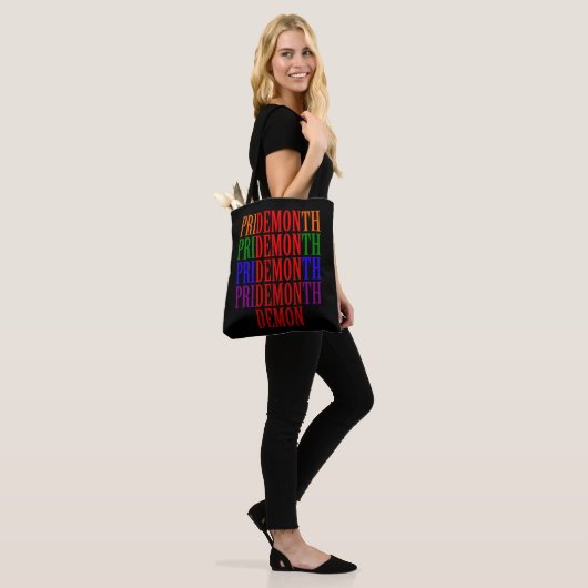 De Iron Demon Pride maand Tote Bag (Op model)