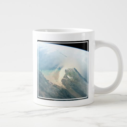 De Irrawaddy-rivierdelta in Birma (Myanmar). Grote Koffiekop (Rechts)