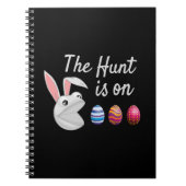 De jacht is op paasbunny Egg Hunt Notitieboek (Voorkant)