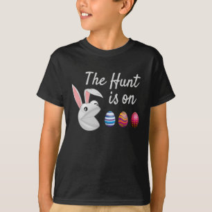 De jacht is op Paashaas Paaseieren zoeken T-shirt