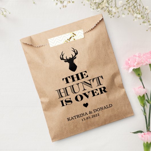 De jacht is over het Rustic Country Weddenschap Bedankzakje (Gezegeld)