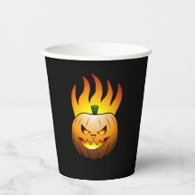De Jack O'lantern is aangestoken en brandt fel