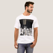 De Japanse proefmodule Blootgestelde faciliteit T-shirt (Voorkant volledig)