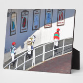 De Jockeys van Aquaduct op weg naar de Paddock Fotoplaat (Zijkant)