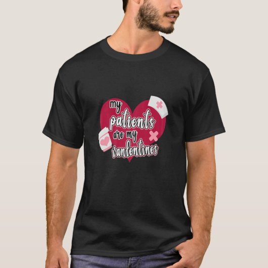 De jonge verpleegsters stellen de Valentijnsdag va T-shirt (Voorkant)