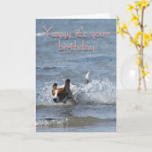 De Kaart van de verjaardag met Hond - Yayy het is (Gele Bloem)