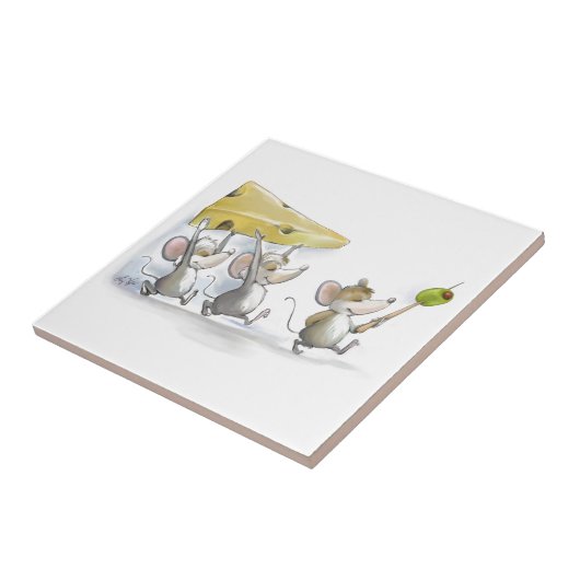 De kaasberg (met olijven) tegeltje (Zijkant)