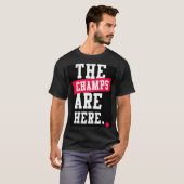 De kampioenen zijn hier t-shirt (Voorkant volledig)