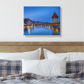 De Kapelbrug in Luzern Canvas Afdruk (Insitu (Slaapkamer))