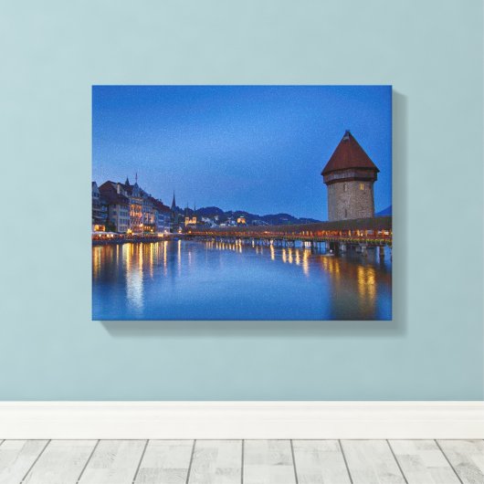 De Kapelbrug in Luzern Canvas Afdruk (Insitu (Houten vloer))