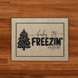 De kerstboom Baby zijn Freezin buiten Deurmat