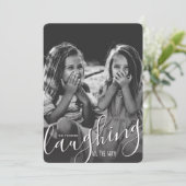 De kerstfotokaart met de volledige lay-out lachen feestdagenkaart (Staand voorkant)