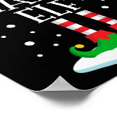 De kerstgroep met kerstcadeautjes voor de kerstman poster (Hoek)