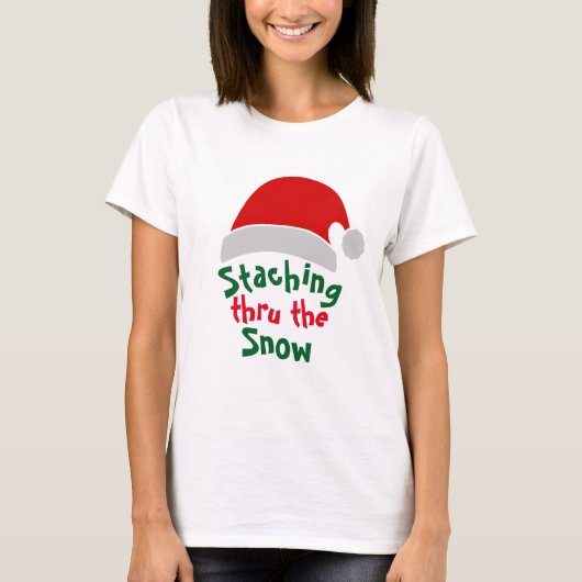 De Kerstman die door de sneeuw steekt: Grappige Ke T-shirt (Voorkant)
