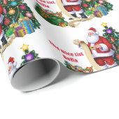 De kerstman die zijn lijst controleert personalise cadeaupapier (Rol Hoek)