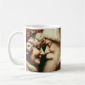 De Kerstman en mevrouw Claus wrijven over de neuze Koffiemok (Links)