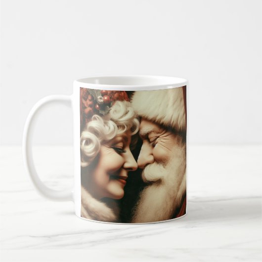 De Kerstman en mevrouw Claus wrijven over de neuze Koffiemok (Links)