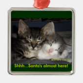 De Kerstman is bijna hier. Metalen Ornament (Voorkant)