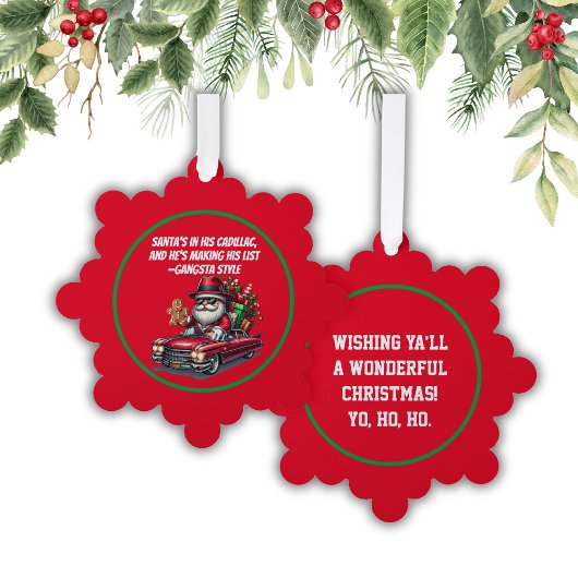 De Kerstman is in zijn Cadillac en hij maakt zijn  Ornament Kaart