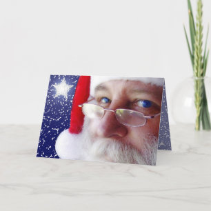 De kerstman kijkt naar je feestdagen kaart