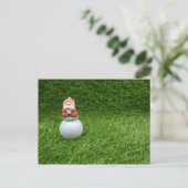 De Kerstman zit op het Wenskaart van de golfbal Briefkaart (Staand voorkant)