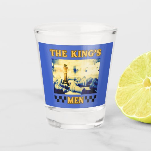 De King's Mannen Schaakspeler Shot Glas (Voorkant)