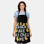 De kippen liggen over mij heen... grappige paasmak schort (Gedragen)