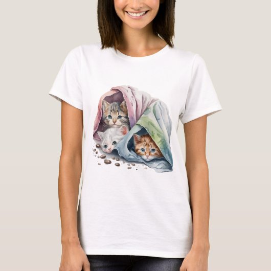 DE KITTENTEN VAN DE CUTE ONDER DE BLANKETS VAN PAS T-SHIRT (Voorkant)