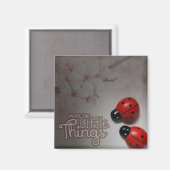 De kleine dingen 2 inch vierkante magneet (Voorkant / Achterkant)