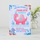 De kleine dinosaurus wil feesten met zijn vriend kaart (Staand voorkant)