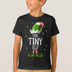 De kleine Elf familie komt met Kerstmis overeen T-shirt