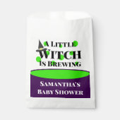 De kleine heks breekt het Halloween Baby shower Bedankzakje (Voorkant)