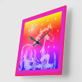 De kleine zoete pony, roze vierkante klok (Hoek)