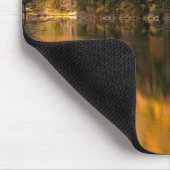 De kleuren van de val weerspiegelen op Beaver Pond Muismat (Hoek)