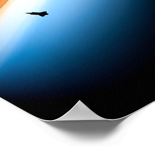 De kleurrijke horizon van de aarde vanaf het ISS Poster (Hoek)