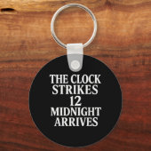 De klok slaat 12 middernacht arriveert meme _2 sleutelhanger (Voorkant)